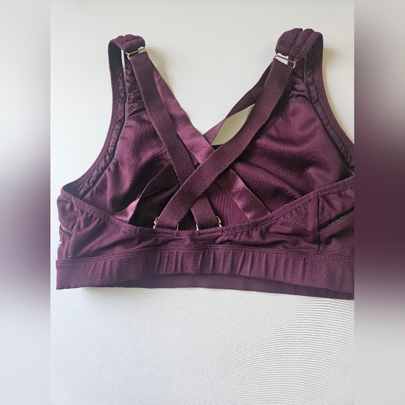 Fabletics-M Burgundy Sports Bra with Racerback and Wide Elastic Band - Picture 3 of 6